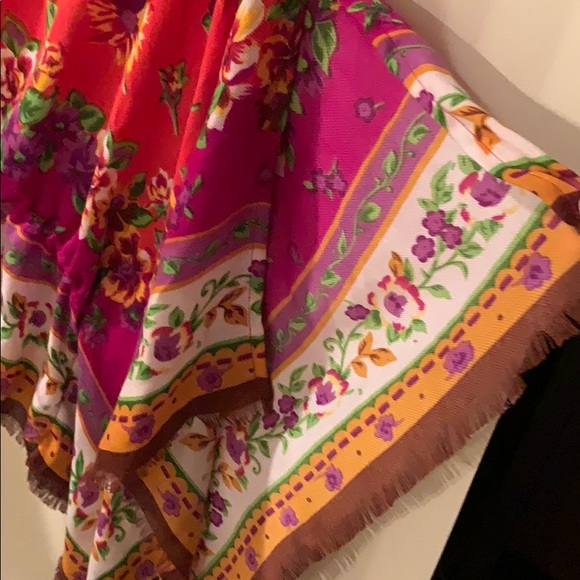 Betsey Johnson Orange & Purple floral wrap top - Picture 4 of 10